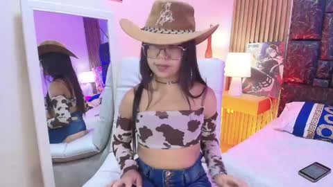 Snapshot of mary_luckaysha chatting on April 29, 6:36 pm mary_luckaysha online show from April 29, 6:36 pm