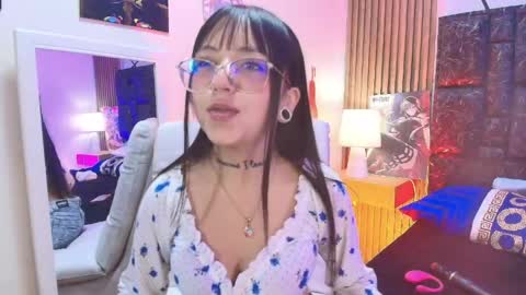 Snapshot of mary_luckaysha chatting on May 11, 7:33 pm mary_luckaysha online show from May 11, 7:33 pm