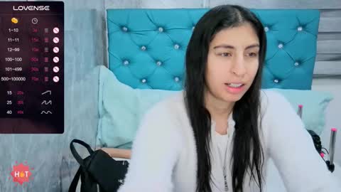 Snapshot of mary_mood_ chatting on October 31, 10:27 am Mary Moon online show from October 31, 10:27 am