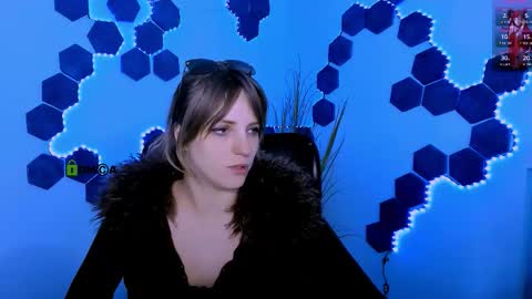 mary_moon__ online show from March 6, 9:11 pm