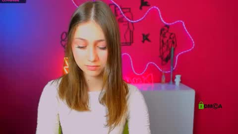 mary skiny online show from April 17, 6:44 pm