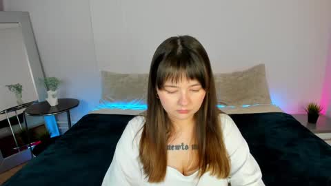 mary_stevenss online show from December 8, 8:20 am