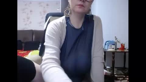 Mary online show from January 2, 9:54 am