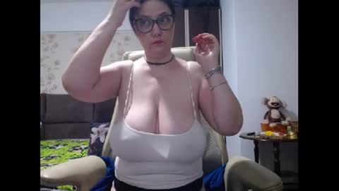 Mary online show from July 7, 3:20 am