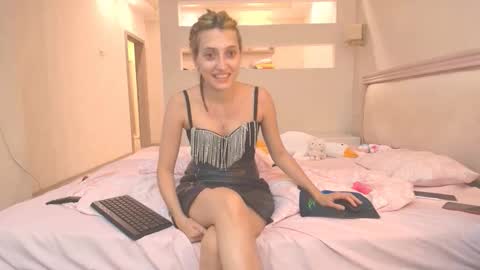 marya442004 online show from September 28, 11:10 pm
