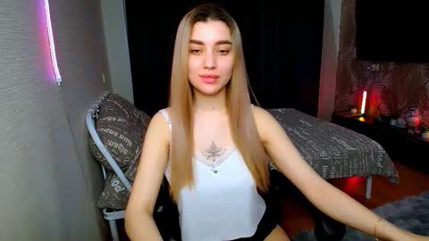 Snapshot of maryam_xs chatting on March 13, 1:12 am maryam online show from March 13, 1:12 am