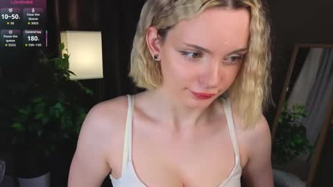 Mary online show from April 12, 1:21 am