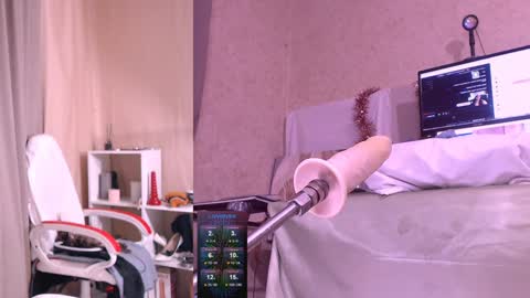 Snapshot of marycum2u chatting on January 26, 2:56 am Mary online show from January 26, 2:56 am