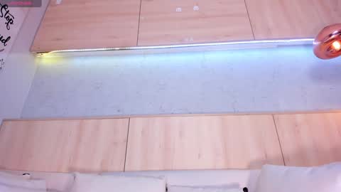 Snapshot of maryevans_ chatting on January 8, 4:11 pm online show from January 8, 4:11 pm