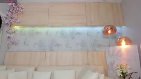 Snapshot of maryevans_ chatting on October 27, 12:42 pm online show from October 27, 12:42 pm