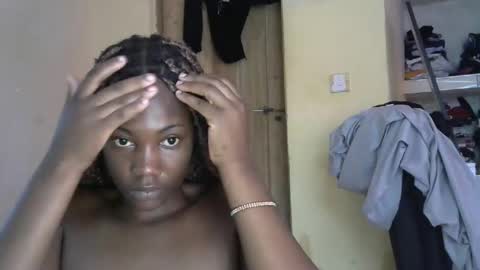 Mary online show from December 15, 8:07 am