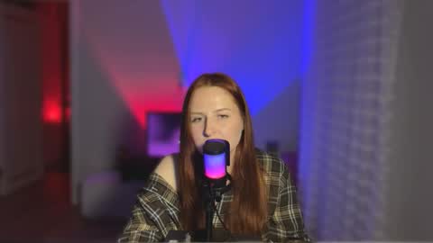 SirenVictoria online show from April 17, 8:01 pm