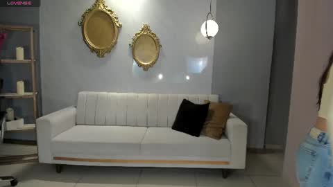 Snapshot of marylewis_ chatting on June 16, 12:19 pm Mary online show from June 16, 12:19 pm