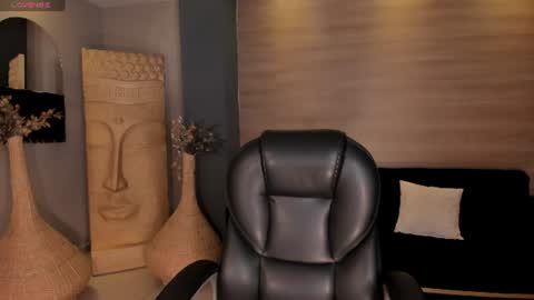 Snapshot of marylewis_ chatting on June 22, 12:24 pm Mary online show from June 22, 12:24 pm