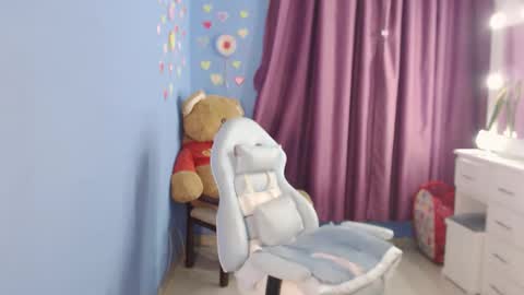 Snapshot of maryline_w chatting on December 28, 5:02 am maryline online show from December 28, 5:02 am
