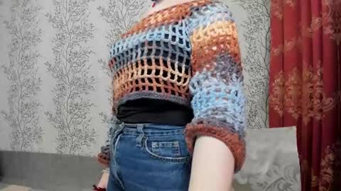 Snapshot of marylou_ chatting on December 22, 1:00 pm Mary Lou online show from December 22, 1:00 pm