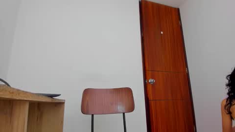 3 online show from April 8, 1:00 pm