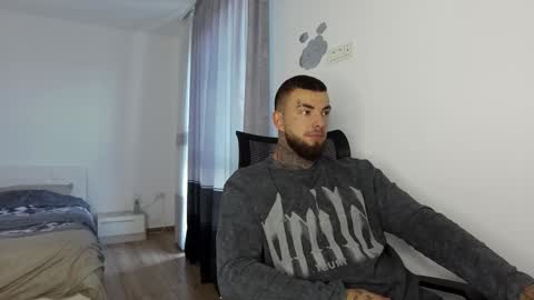 Snapshot of masculineguy69 chatting on October 9, 6:22 am masculineguy69 online show from October 9, 6:22 am