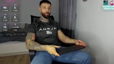 Snapshot of masculineguy69 chatting on November 18, 2:21 pm masculineguy69 online show from November 18, 2:21 pm