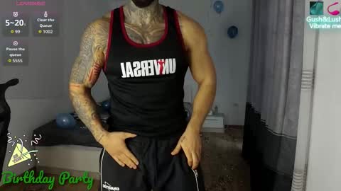 Snapshot of masculineguy69 chatting on November 28, 7:11 am masculineguy69 online show from November 28, 7:11 am