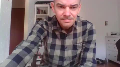 maserstti online show from May 4, 7:04 am