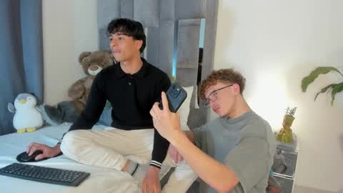 Snapshot of mash_angelo chatting on November 8, 1:50 am mash_angelo online show from November 8, 1:50 am