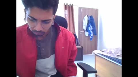 maskboyz2003 online show from December 13, 4:11 am