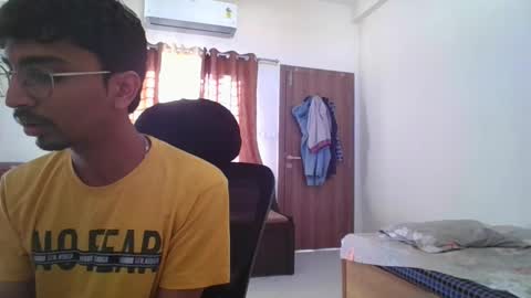 maskboyz2003 online show from March 8, 3:06 am