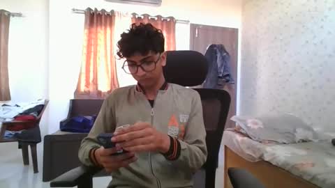 Mask Boy online show from January 6, 3:43 am