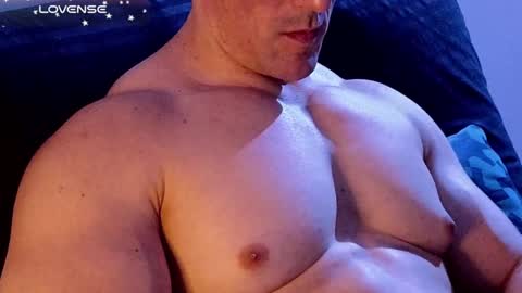 masked_bodybuilder online show from December 24, 3:26 pm