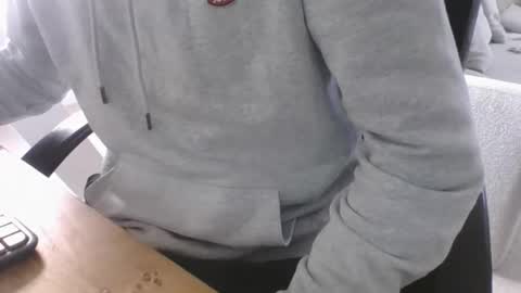 Snapshot of maskime59 chatting on December 1, 9:25 am maskime59 online show from December 1, 9:25 am