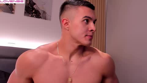 Mason Bennet online show from September 19, 3:52 am