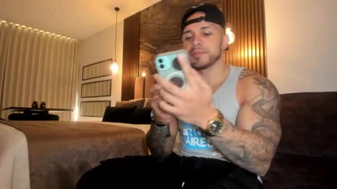 Snapshot of mason_fit chatting on February 7, 9:15 pm Mason Andre online show from February 7, 9:15 pm