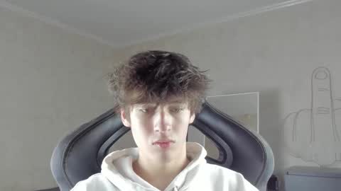 Snapshot of mason_jr chatting on September 14, 3:27 am mason_jr online show from September 14, 3:27 am