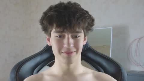 Snapshot of mason_jr chatting on November 1, 2:08 pm mason_jr online show from November 1, 2:08 pm