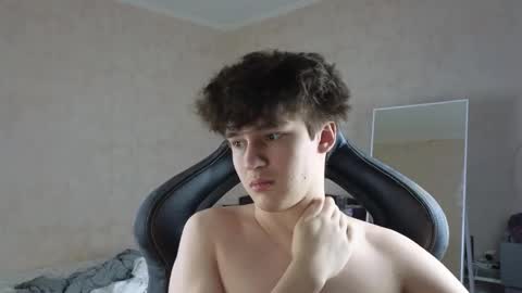 Snapshot of mason_jr chatting on November 17, 4:13 pm mason_jr online show from November 17, 4:13 pm