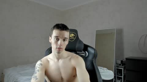 Snapshot of mason_warhol chatting on January 26, 2:35 am Mason online show from January 26, 2:35 am