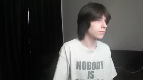 masonsilver_ online show from April 19, 8:46 am