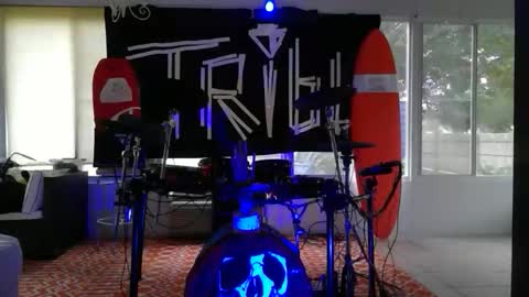 Snapshot of massageartist chatting on October 30, 7:14 pm HappyZending online show from October 30, 7:14 pm