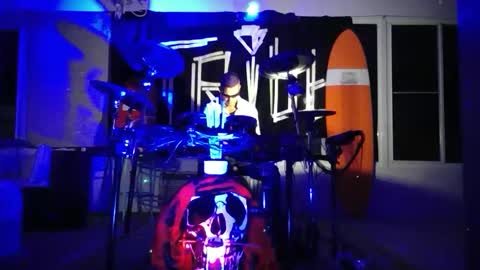 Snapshot of massageartist chatting on November 1, 12:34 am HappyZending online show from November 1, 12:34 am