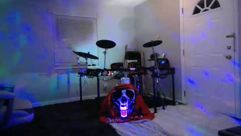 Snapshot of massageartist chatting on November 9, 2:10 am HappyZending online show from November 9, 2:10 am