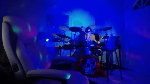 Snapshot of massageartist chatting on November 14, 2:54 am HappyZending online show from November 14, 2:54 am