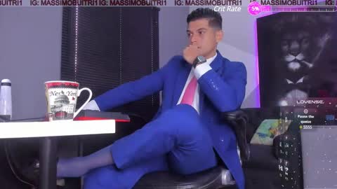 I am Massimo online show from March 7, 2:23 pm