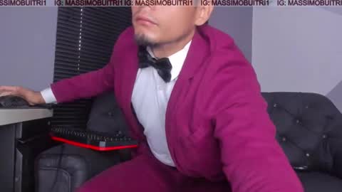 I am Massimo online show from December 15, 12:31 pm