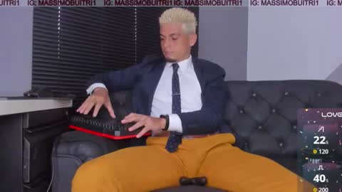 I am Massimo online show from December 22, 10:29 pm