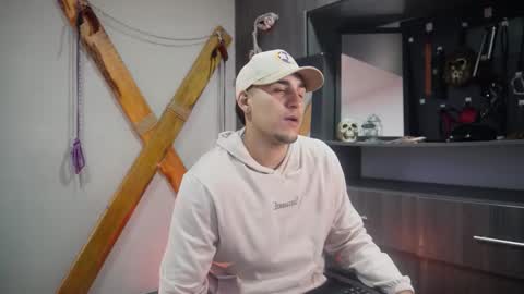 Snapshot of massimo_vidal chatting on September 19, 12:39 pm massimo_vidal online show from September 19, 12:39 pm