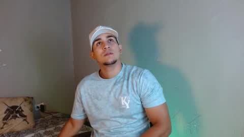 Snapshot of massimo_vidal chatting on November 7, 4:01 am massimo_vidal online show from November 7, 4:01 am