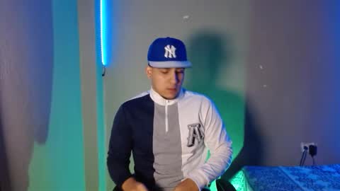 massimo_vidal online show from November 24, 12:21 am