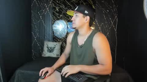 massimo_vidal online show from February 18, 2:35 pm