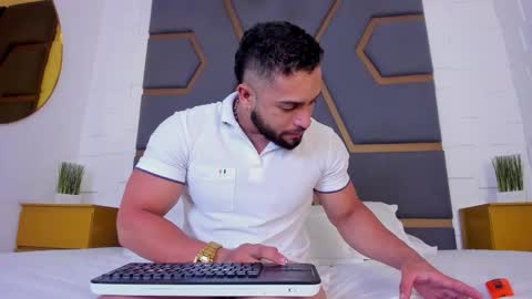 Massimo online show from September 29, 3:11 am